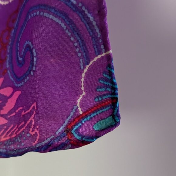 Liz Claiborne Vintage 80's Purple Red Silk Floral Square Scarf Made in Japan - Picture 4 of 8